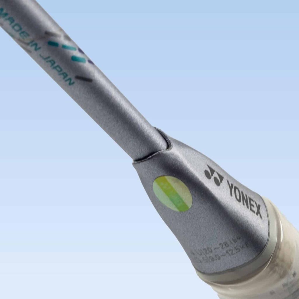 Racketka dlya badmintonu yonex astrox 88d pro silver