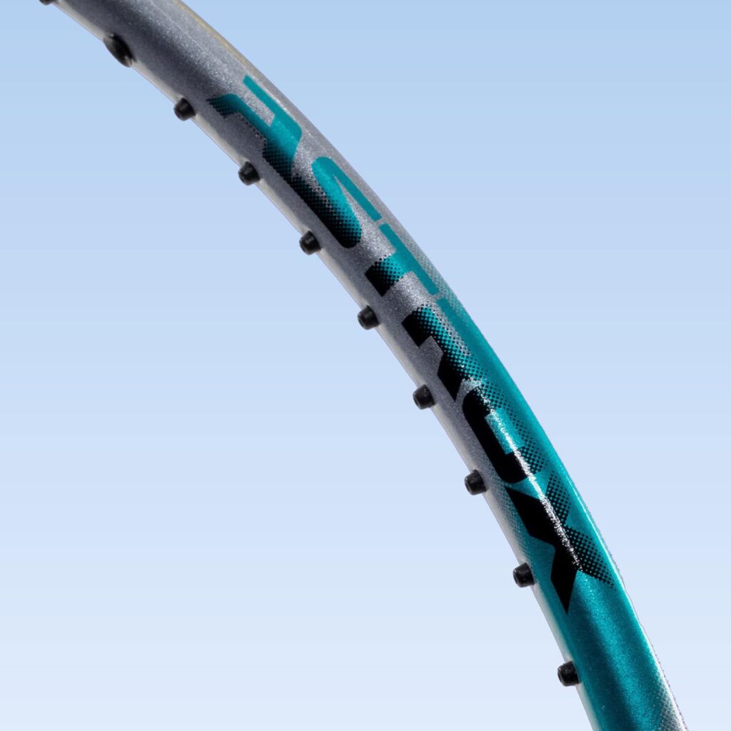 Racketka dlya badmintonu yonex astrox 88d pro silver