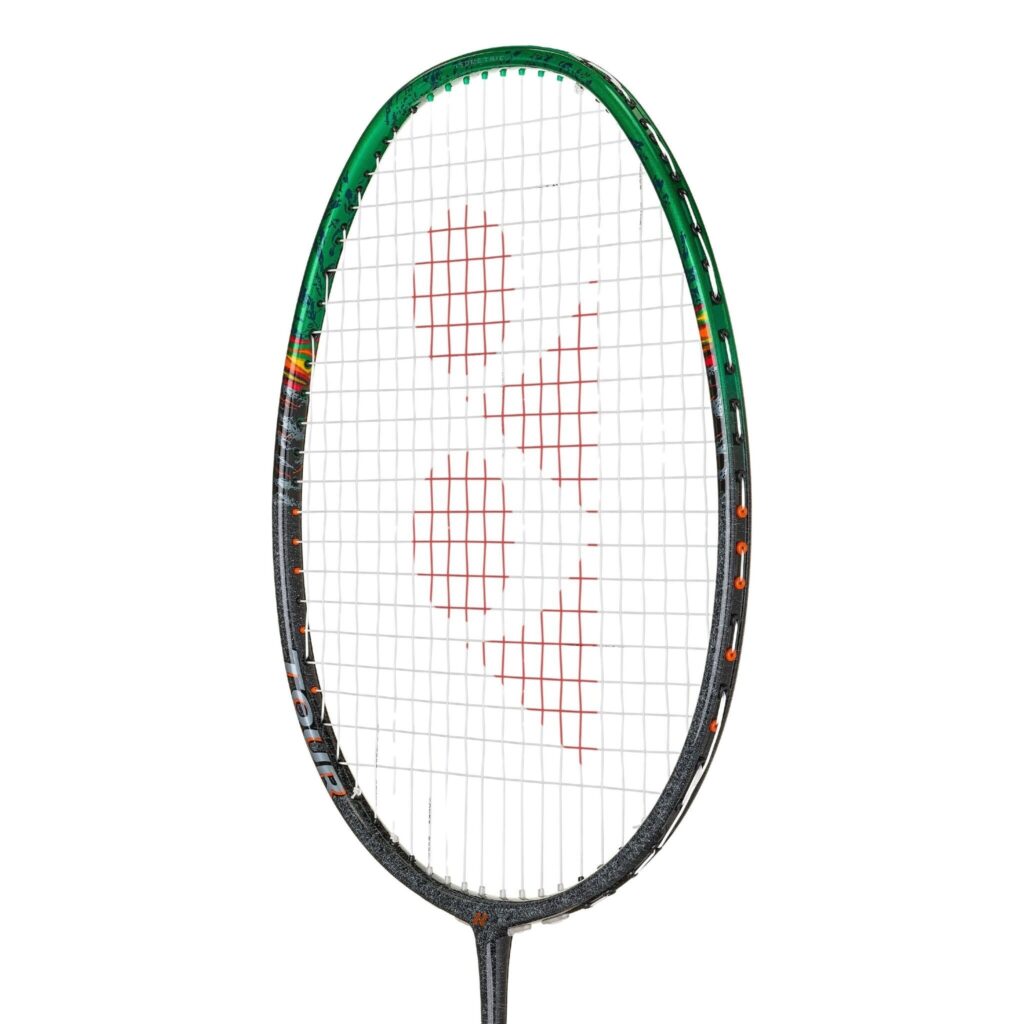 Raketka dlya badmintonu yonex astrox 99 tour dark green